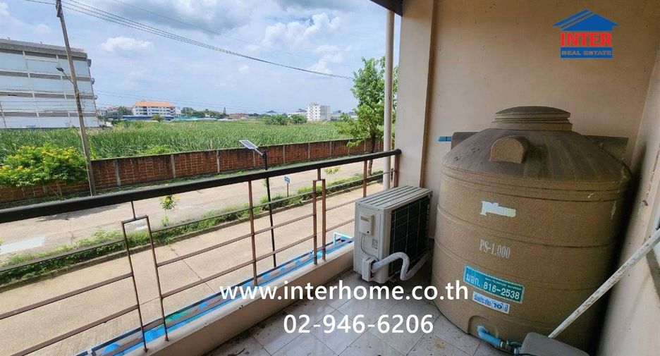 For sale 4 ベッドルーム retail Space in Sam Phran, Nakhon Pathom
