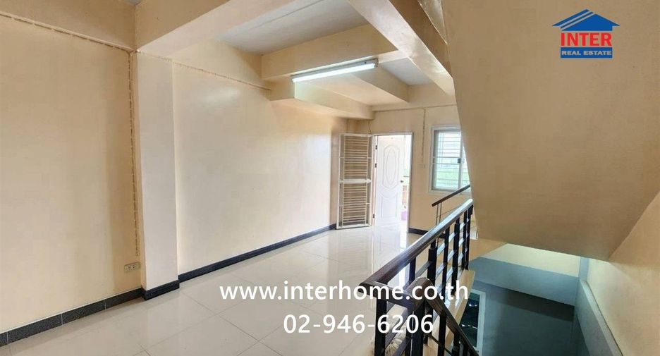 For sale 4 ベッドルーム retail Space in Sam Phran, Nakhon Pathom