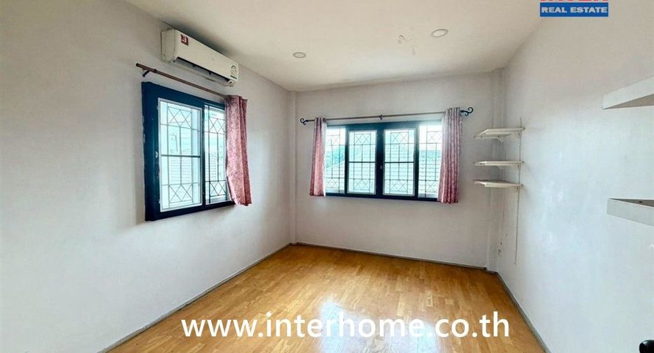 For sale 3 bedrooms house in Thanyaburi, Pathum Thani