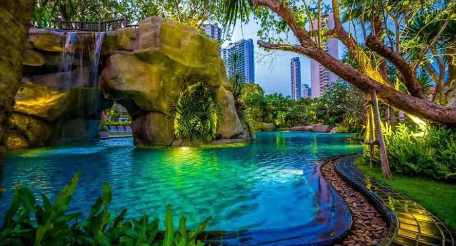 For rent and for sale 1 bed condo in Bang Lamung, Chonburi
