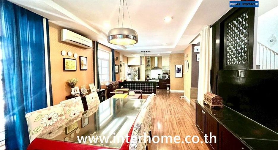 À vendre 3 chambres maison à Pak Kret, Nonthaburi