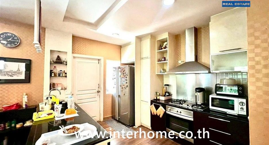 À vendre 3 chambres maison à Pak Kret, Nonthaburi