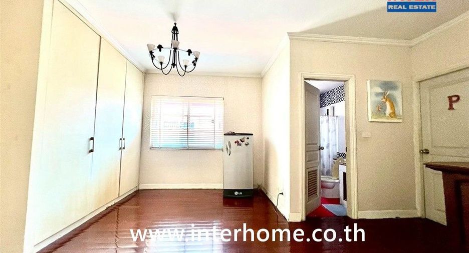 À vendre 3 chambres maison à Pak Kret, Nonthaburi