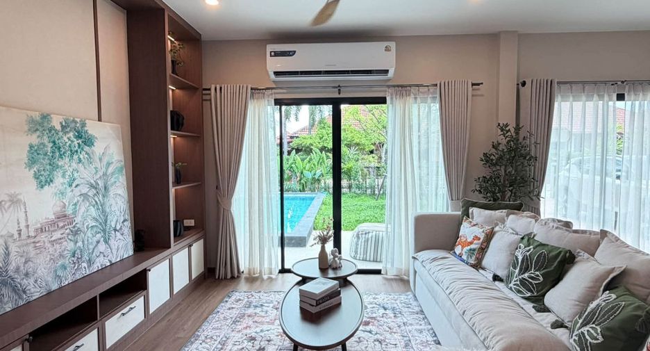 For sale 3 bedrooms villa in Bang Lamung, Chonburi