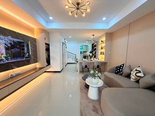 For sale 3 bedrooms townhouse in Bang Lamung, Chonburi
