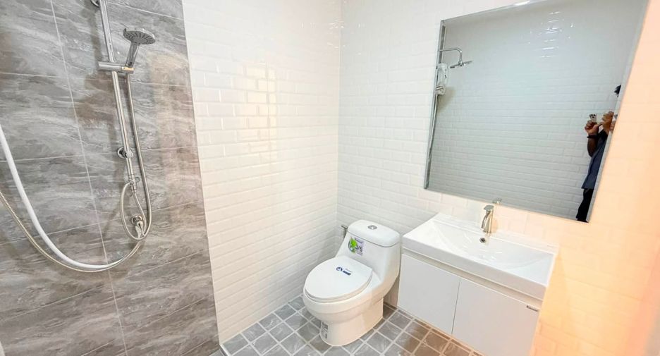 For sale 3 bedrooms townhouse in Jomtien, Pattaya