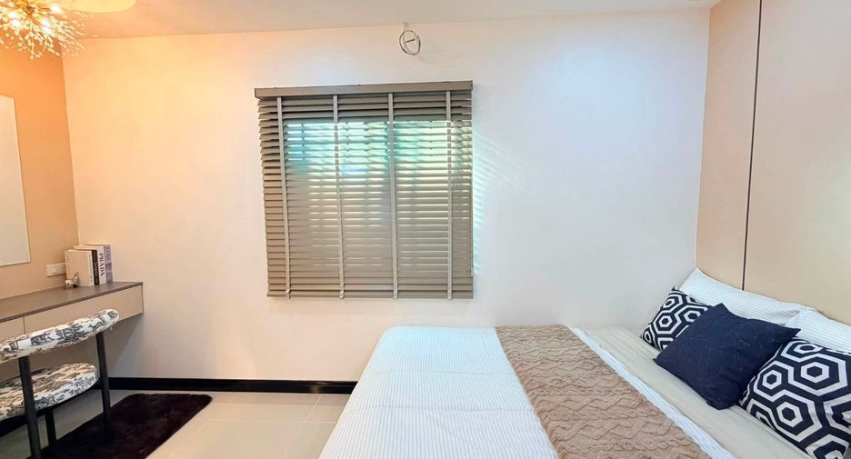 For sale 3 bedrooms townhouse in Jomtien, Pattaya