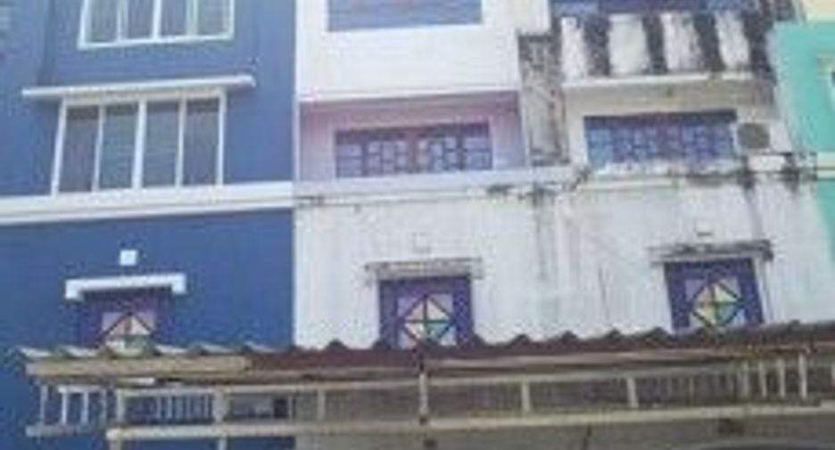 Gewerbefläche zum Kauf mit 4 Zimmer in Bang Kapi, Bangkok