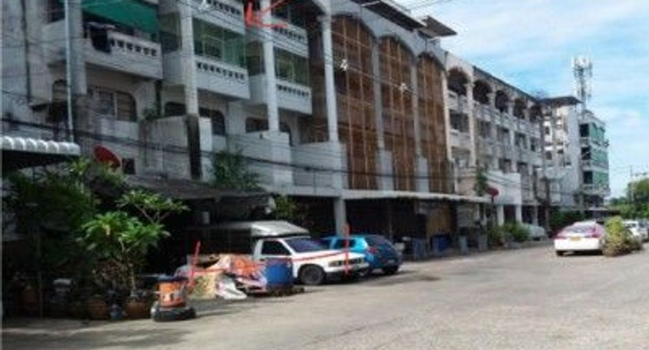 Gewerbefläche zum Kauf mit 1 Zimmer in Bang Phlat, Bangkok