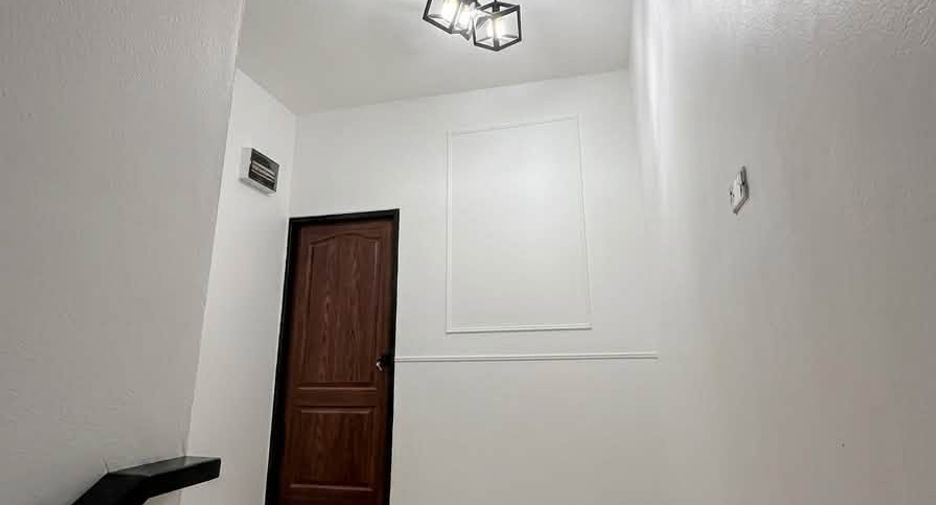 Casa en venta de 2 habitaciones en Bang Lamung, Chonburi