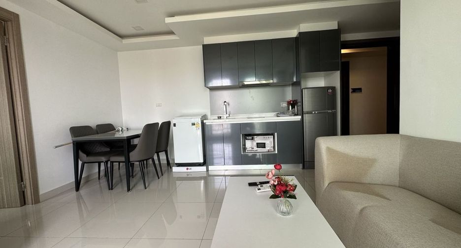 For rent 2 bedrooms condo in Bang Lamung, Chonburi