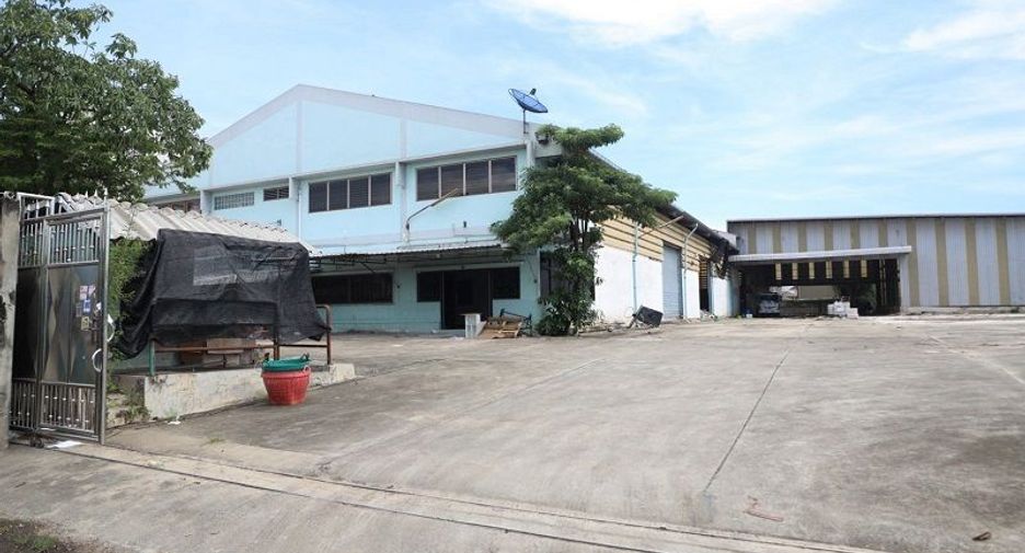 For rent 5 bedrooms warehouse in Bang Bon, Bangkok