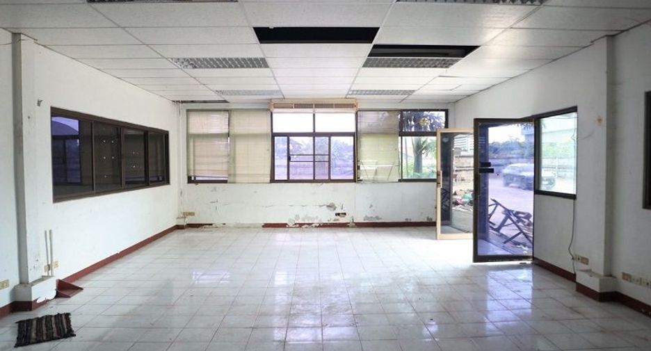 For rent 5 bedrooms warehouse in Bang Bon, Bangkok