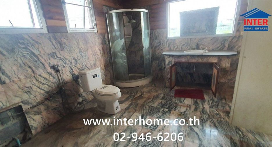 For sale 4 bedrooms house in Khlong Sam Wa, Bangkok