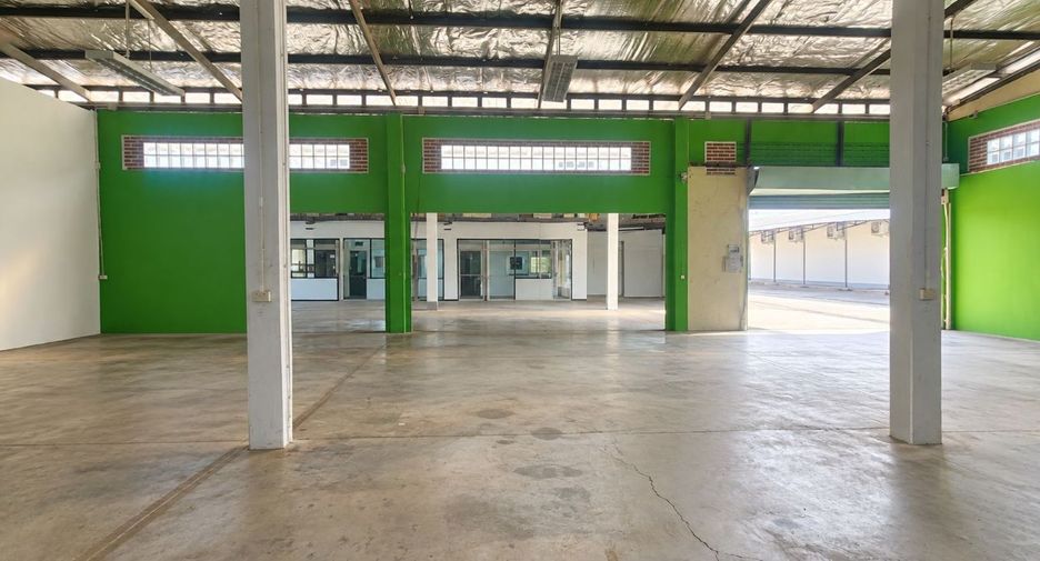 Oficina en alquiler de 1 habitaciones en Mueang Lamphun, Lamphun