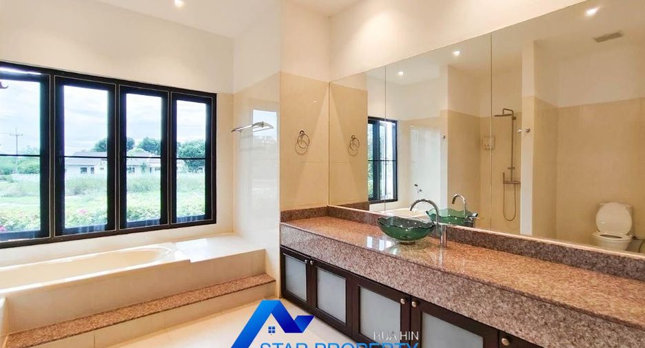 For sale 3 bedrooms villa in Cha Am, Phetchaburi