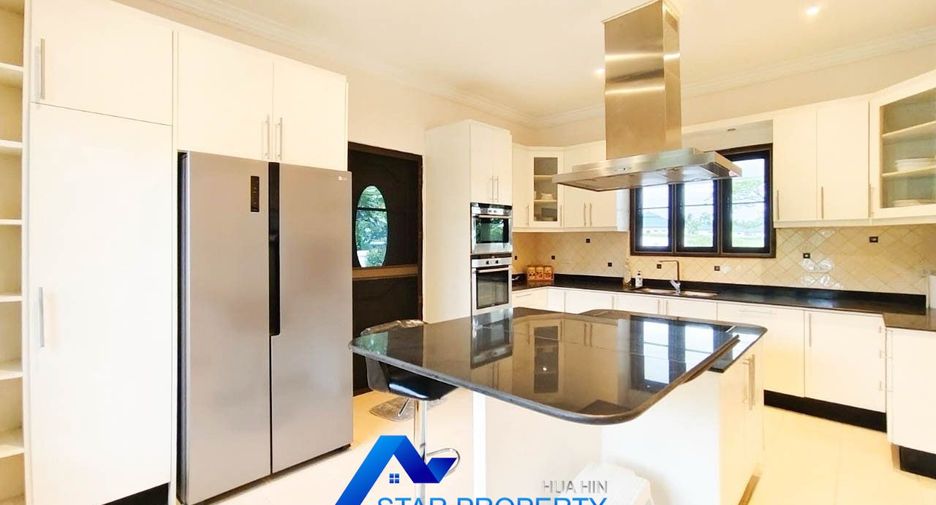 For sale 3 bedrooms villa in Cha Am, Phetchaburi