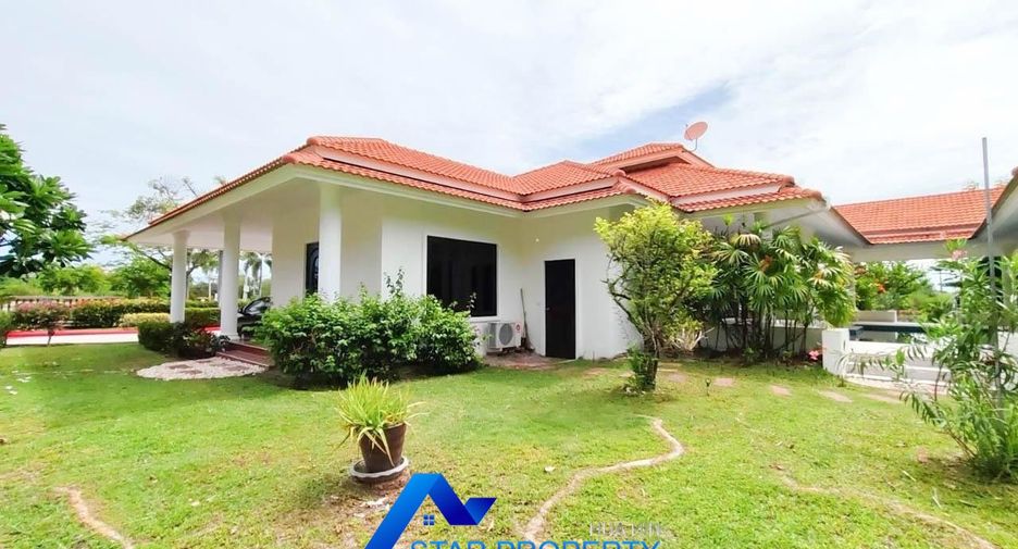 For sale 3 bedrooms villa in Cha Am, Phetchaburi