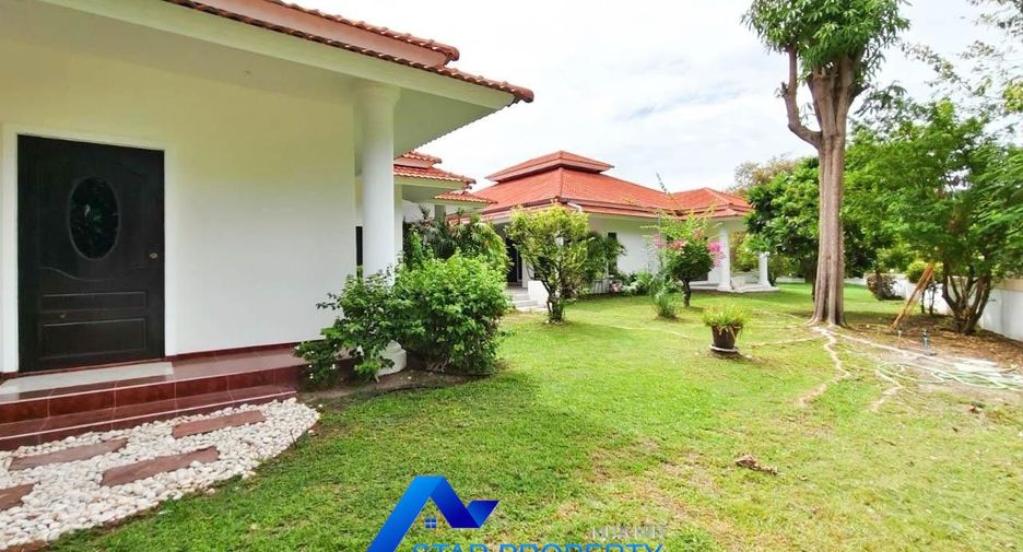 For sale 3 bedrooms villa in Cha Am, Phetchaburi
