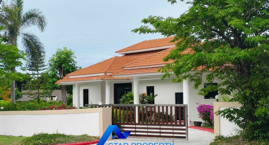 For sale 3 bedrooms villa in Cha Am, Phetchaburi