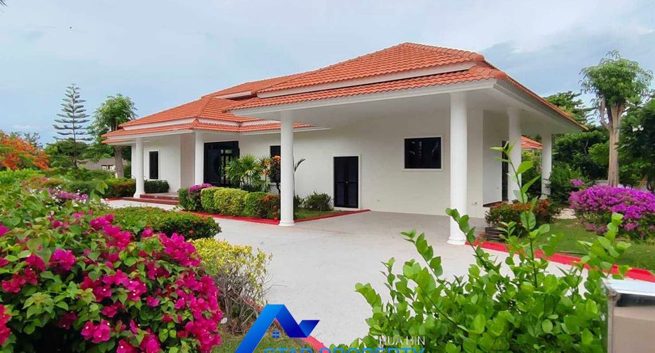 For sale 3 bedrooms villa in Cha Am, Phetchaburi