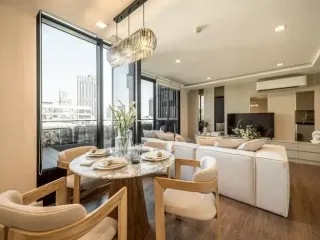 For rent そして for sale 3 ベッドルーム condo in Phra Khanong, Bangkok