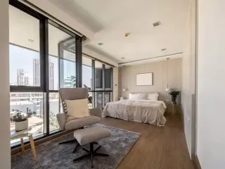 For rent そして for sale 3 ベッドルーム condo in Phra Khanong, Bangkok
