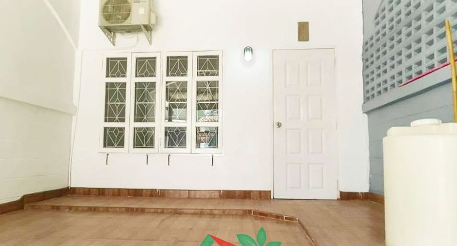 For sale 2 bedrooms townhouse in Sai Noi, Nonthaburi