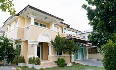 Casa en alquiler de 5 habitaciones en Mueang Samut Prakan, Samut Prakan