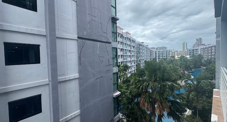 For sale 2 bedrooms condo in Jomtien, Pattaya