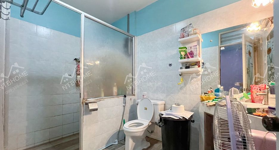 Casa adosada en venta de 3 habitaciones en Sai Mai, Bangkok