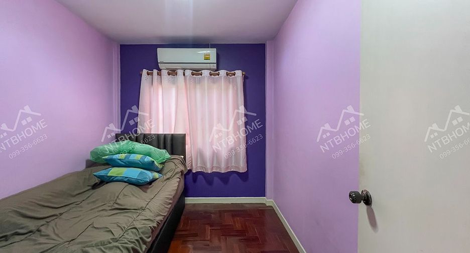 Casa adosada en venta de 3 habitaciones en Sai Mai, Bangkok