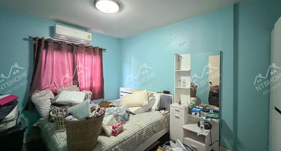 Casa adosada en venta de 3 habitaciones en Sai Mai, Bangkok