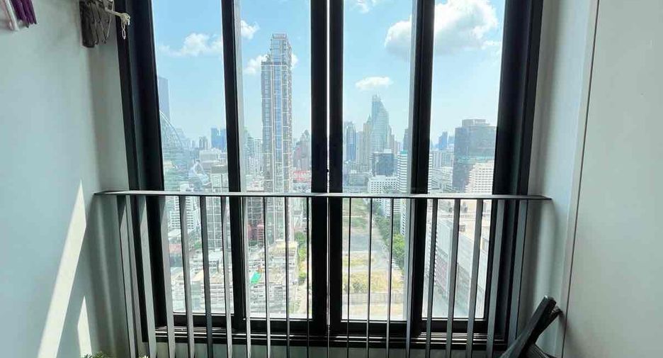 For sale 2 ベッドルーム condo in Pathum Wan, Bangkok