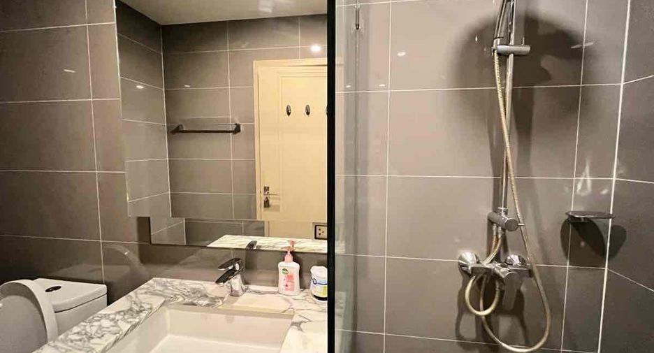 For sale 2 ベッドルーム condo in Pathum Wan, Bangkok