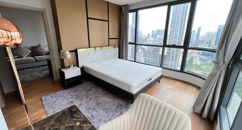 For sale 2 ベッドルーム condo in Pathum Wan, Bangkok