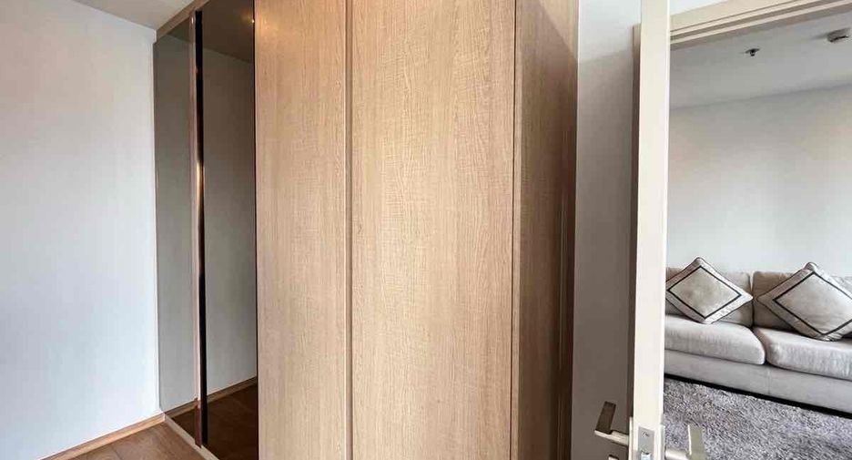 For sale 2 ベッドルーム condo in Pathum Wan, Bangkok