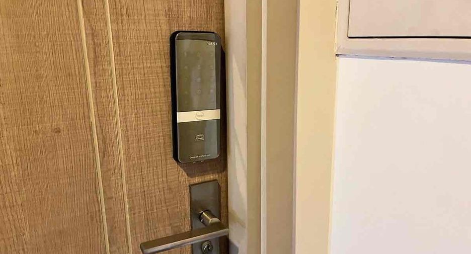 For sale 2 ベッドルーム condo in Pathum Wan, Bangkok