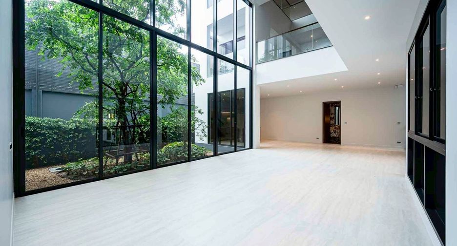 For sale 4 ベッドルーム house in Bang Kapi, Bangkok