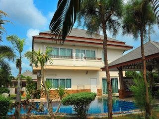 出租 和 出售 4 卧室 别墅 在 Bang Lamung, Chon Buri