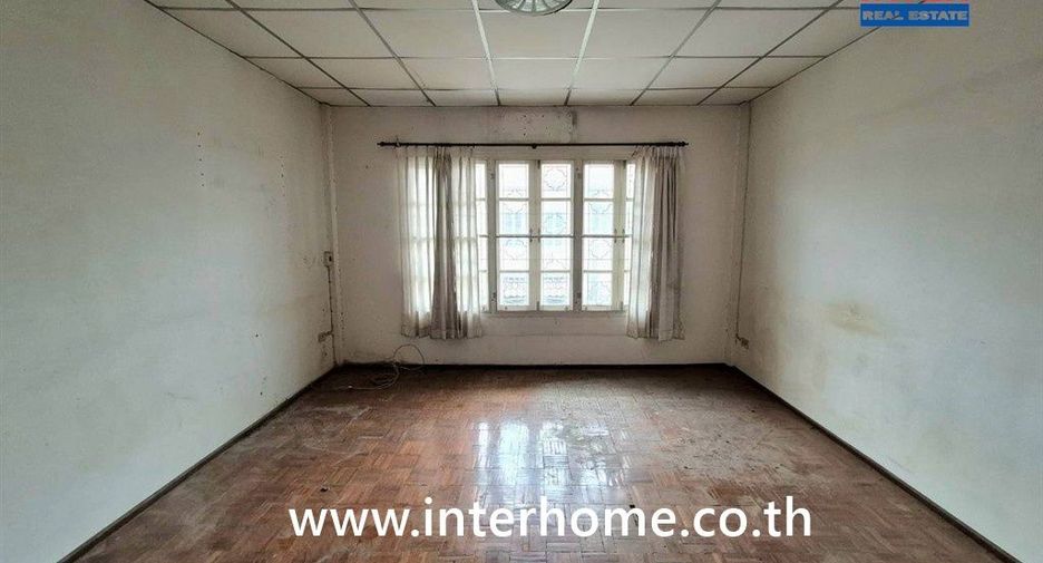 For sale 2 bedrooms townhouse in Pak Kret, Nonthaburi