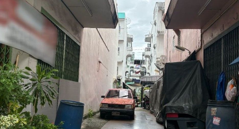 Local comercial en venta de 5 habitaciones en Bang Bon, Bangkok
