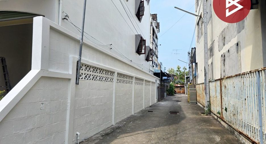 For sale retail Space in Mueang Phetchaburi, Phetchaburi