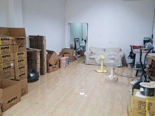 Local comercial en venta de 4 habitaciones en Bang Khun Thian, Bangkok