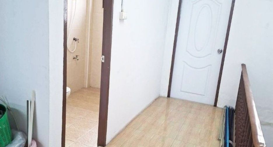 Gewerbefläche zum Kauf mit 4 Zimmer in Bang Khun Thian, Bangkok