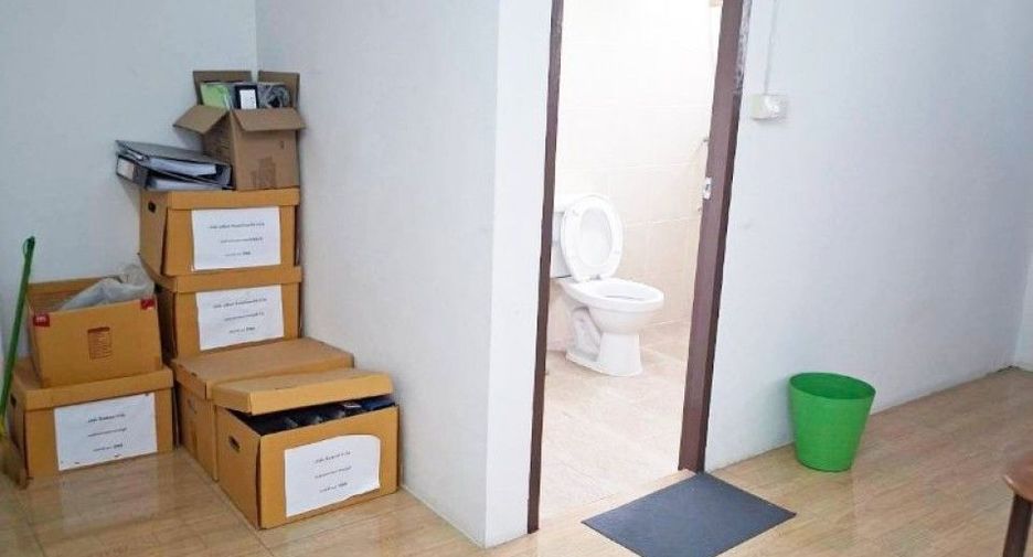 Gewerbefläche zum Kauf mit 4 Zimmer in Bang Khun Thian, Bangkok