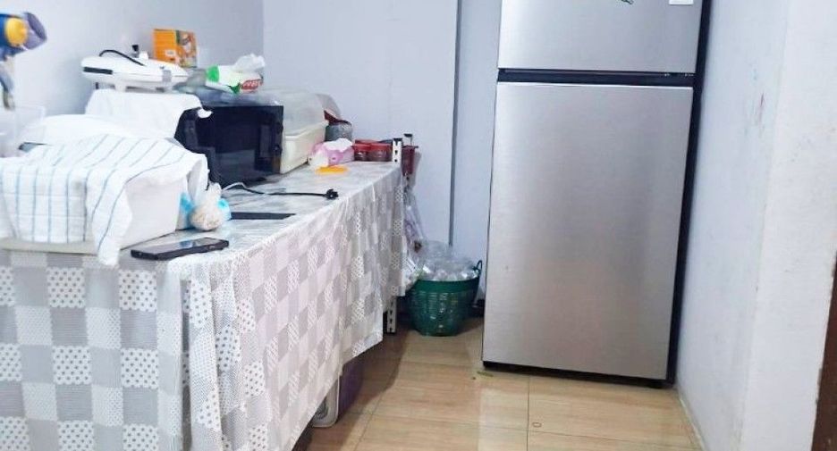 Gewerbefläche zum Kauf mit 4 Zimmer in Bang Khun Thian, Bangkok