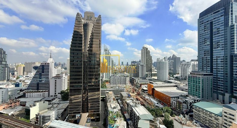 For sale 3 bedrooms condo in Khlong Toei, Bangkok