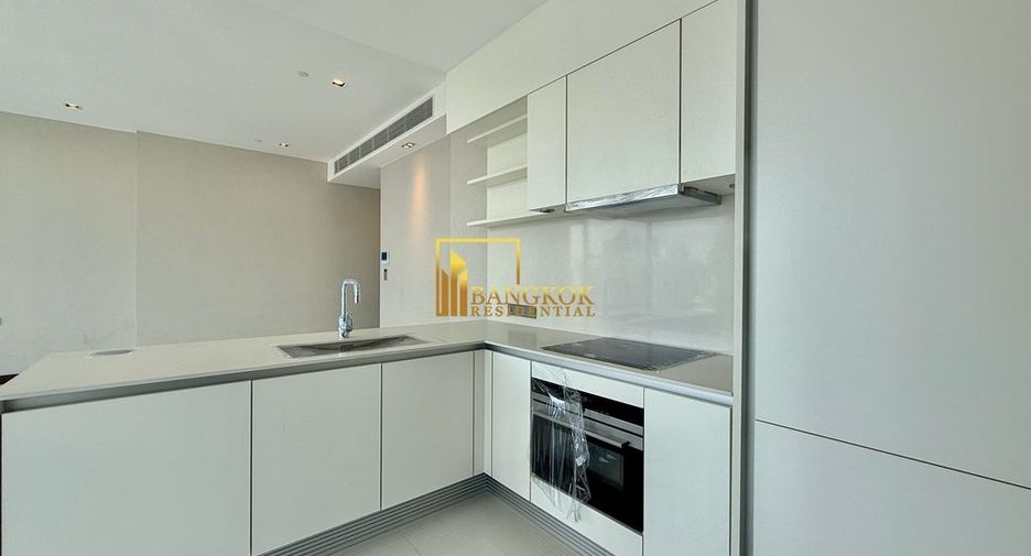 For sale 3 bedrooms condo in Khlong Toei, Bangkok