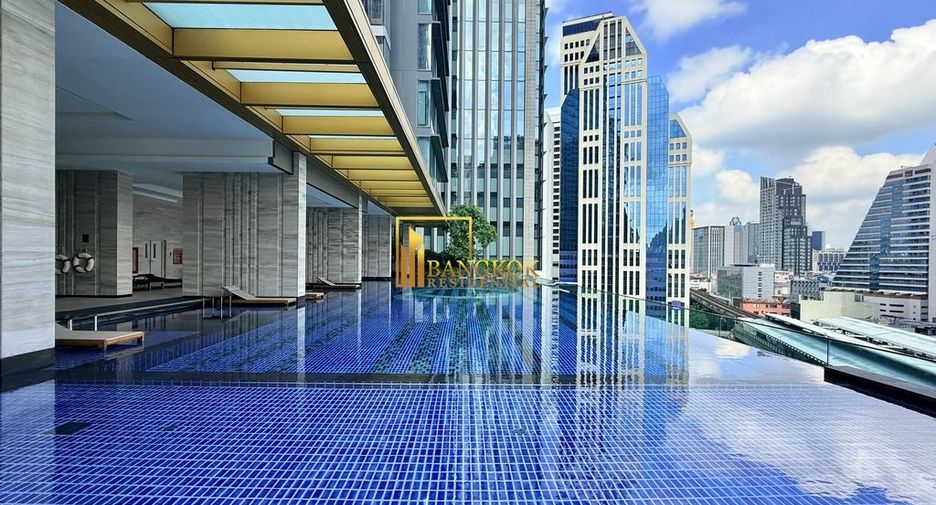 For sale 3 bedrooms condo in Khlong Toei, Bangkok